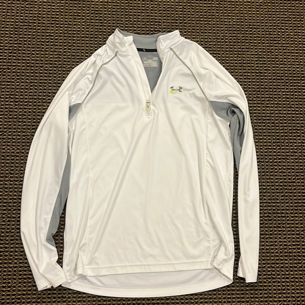 Gently used Under armour dri-fit quarter zip Mens large